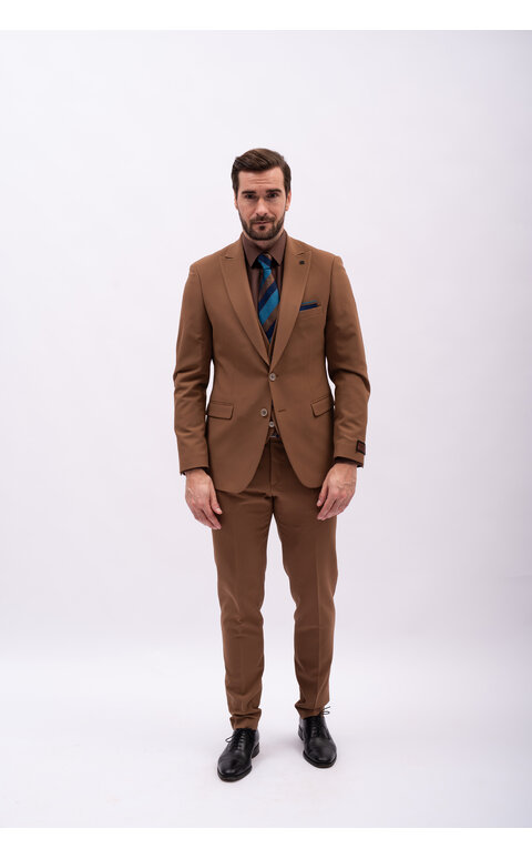 Hnědý pánský oblek Slim Fit s vestou, model Gaspard